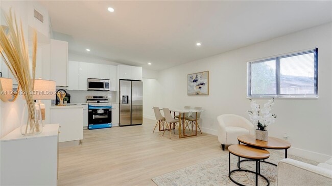 Building Photo - 2736 NW 21st Ave