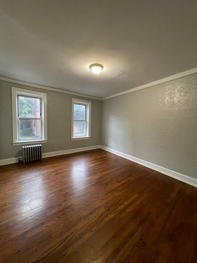404 Union Ave 303 - 390 Union Ave