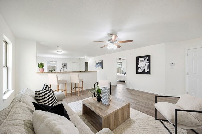 Building Photo - 1605 Village Park Trail