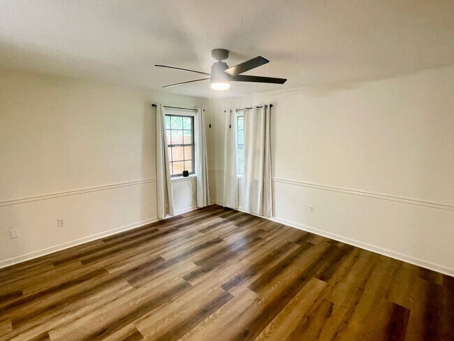 Building Photo - Beautiful 3 bed, 2.5 bath home for rent in the heart of Madison!