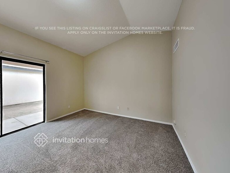 Building Photo - 11234 N 81st Ave