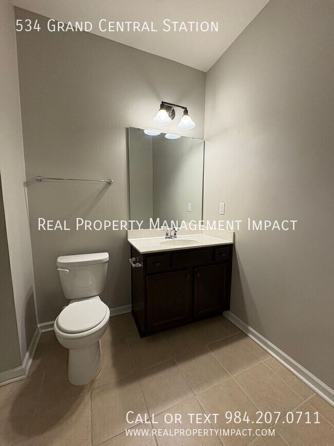 Building Photo - 534 Grand Central Sta