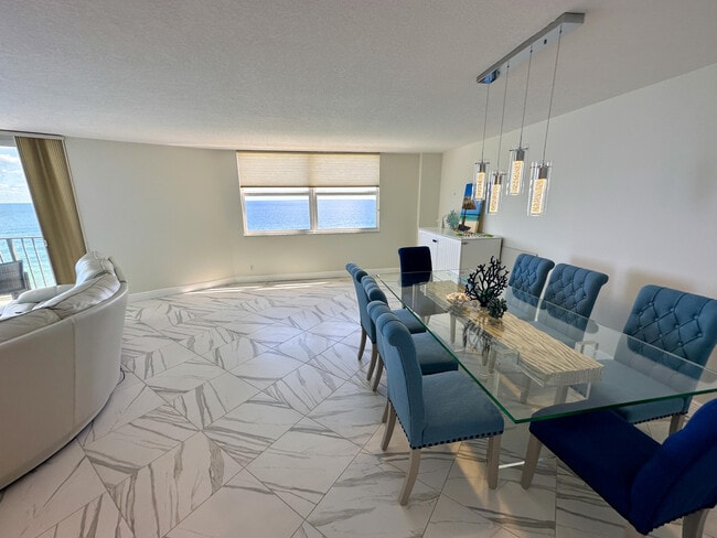 Building Photo - 5420 N Ocean Dr