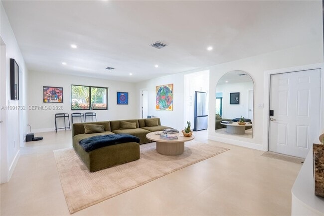 Building Photo - 7548 Adventure Ave