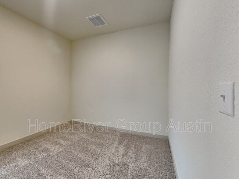 Building Photo - 17300 Crownfield Path
