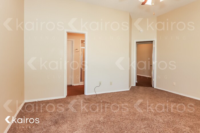 Building Photo - 631 Hunters Way