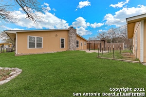 Building Photo - 615 Burwood Ln