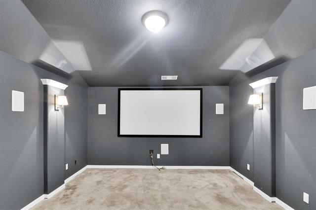 Building Photo - 13865 Pomegranate Dr