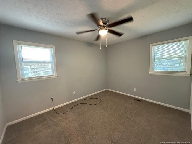 Building Photo - 1611 Diplomat Dr