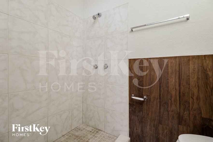 Building Photo - 1312 Prairie Ln