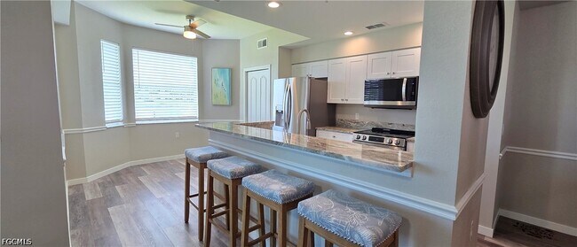 Building Photo - 16635 Lake Cir Dr
