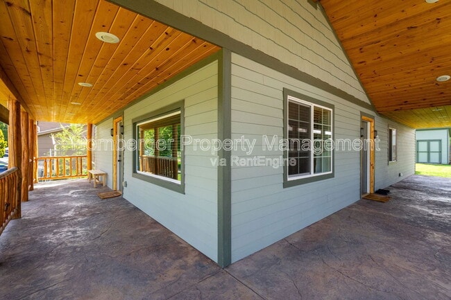 Building Photo - 10914 E 10th Ave