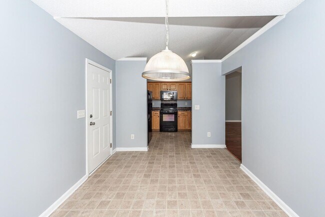 Building Photo - 248 Trickle Dr