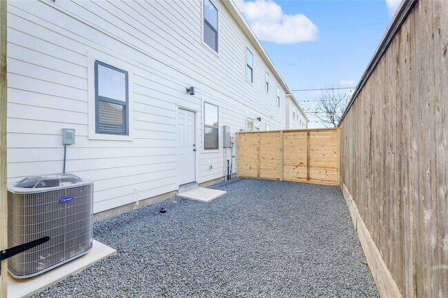 Building Photo - 3262 Sauce Pan Wy