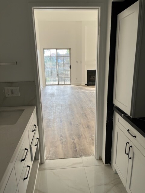 Master Bath to Bedroom - 3808 Stocker St