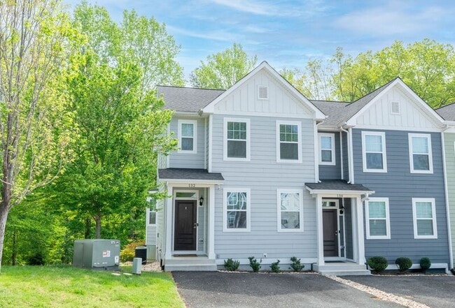 Primary Photo - 132 Longwood Dr