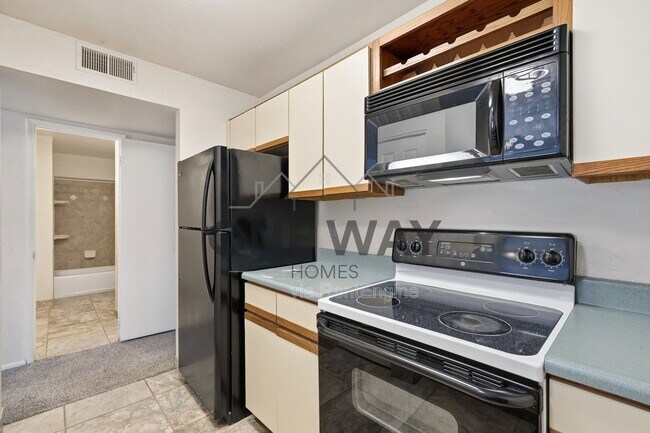 Building Photo - 1126 W Elliot Rd