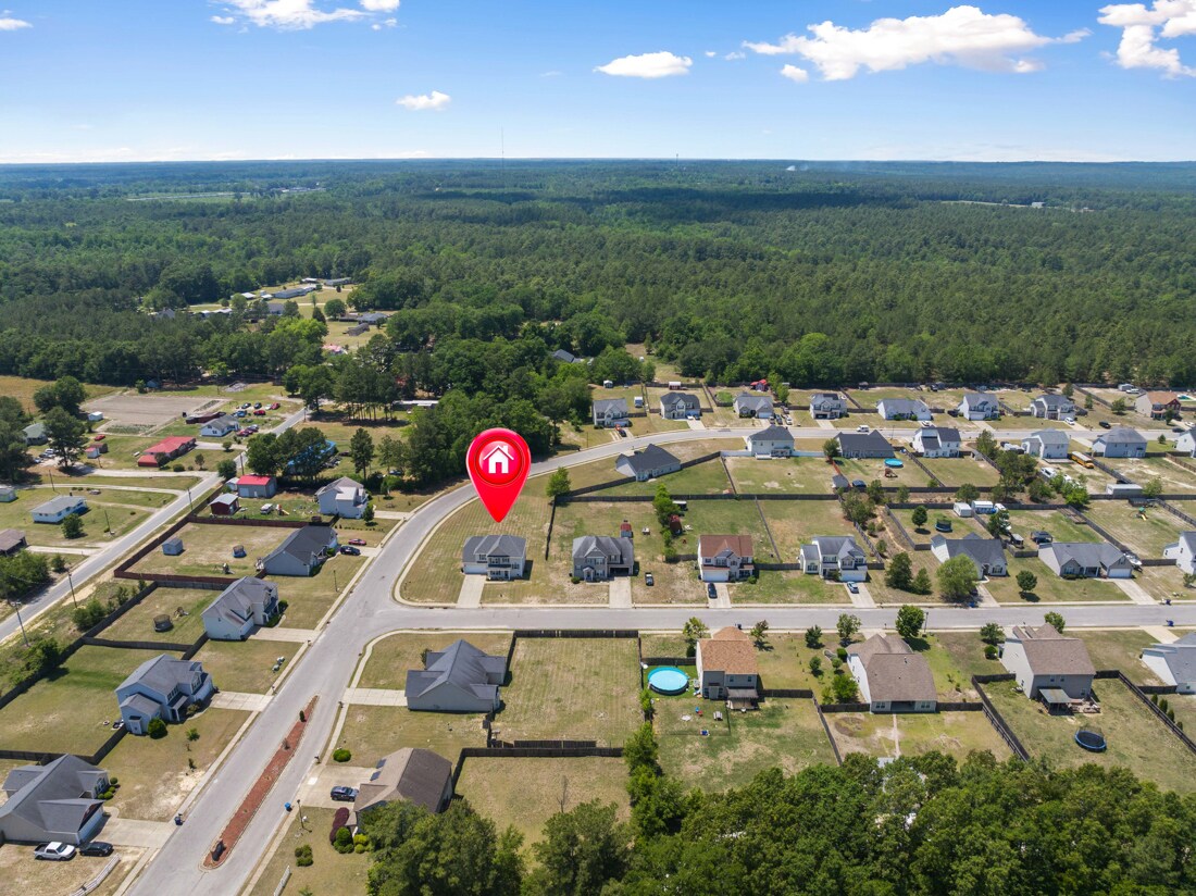 Building Photo - 121 Feathers Ln