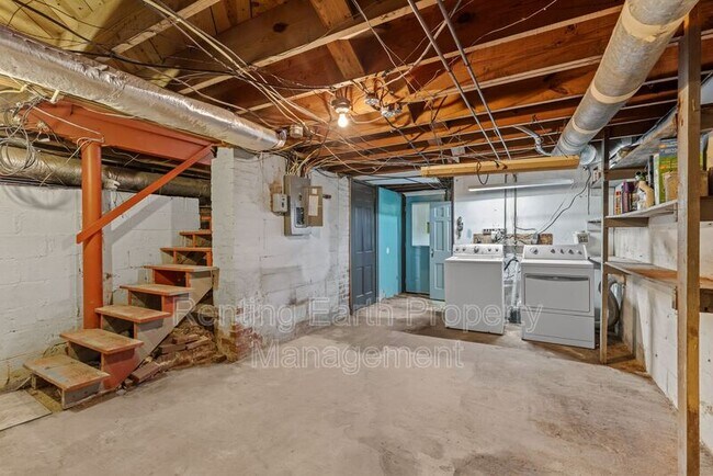 Building Photo - 714 85th St S