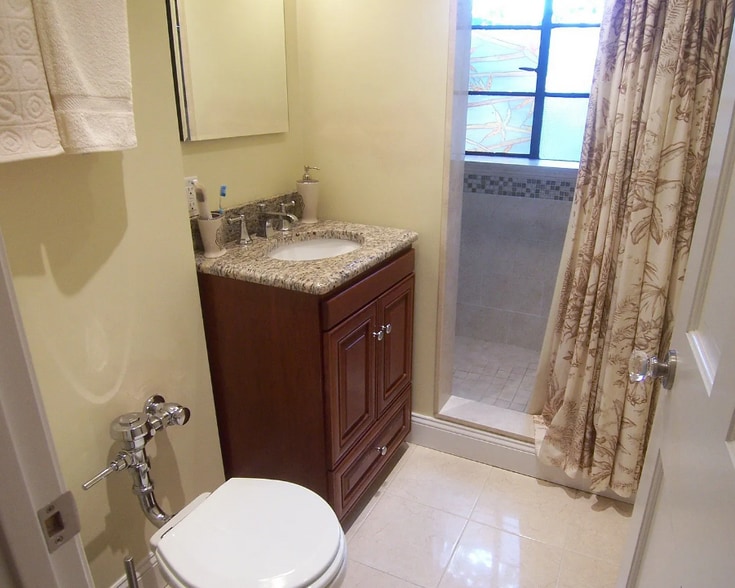 Building Photo - 97 Strathmore Rd