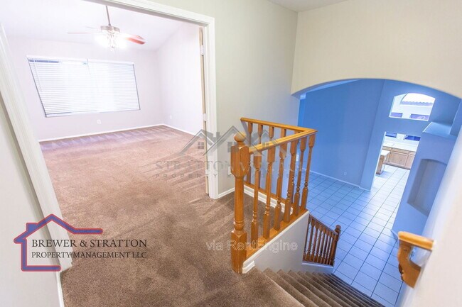 Building Photo - 1431 E Encinas Ave