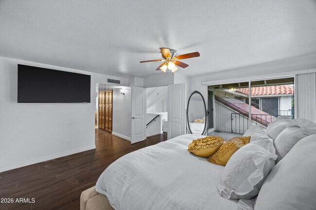 Building Photo - 7118 E Buena Terra Way