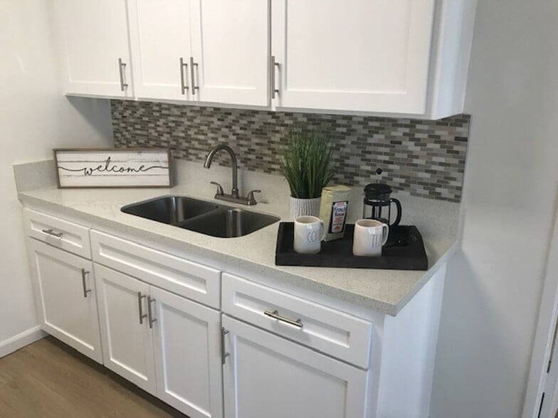 Interior Photo - 162-WNC Dresden Place, LLC