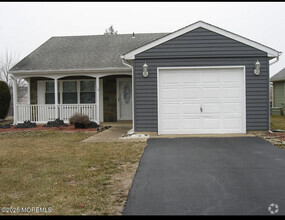 Building Photo - 14 Edgeware Pl