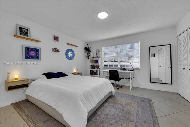 Building Photo - 333 SW 86th Ave