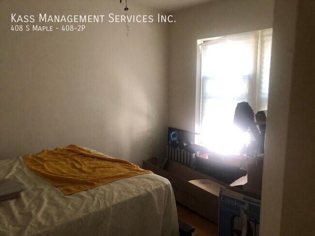 Building Photo - 408 S Maple Ave