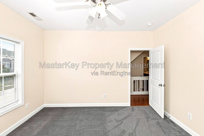 Building Photo - 725 Keystone Park Dr