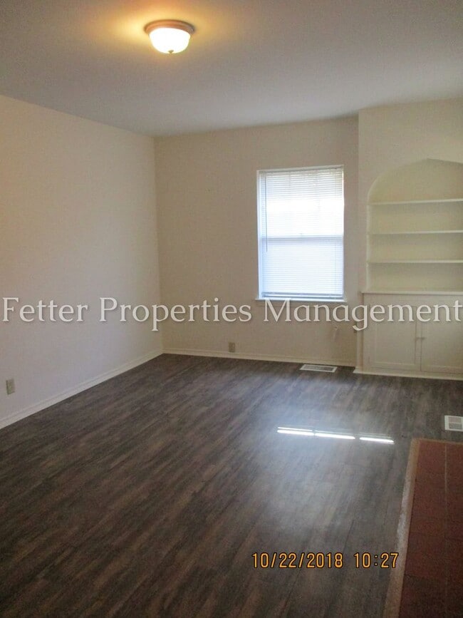 Building Photo - Summer Special! Half Off First Month's Rent!