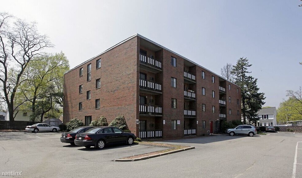 Building Photo - 175 Adams St