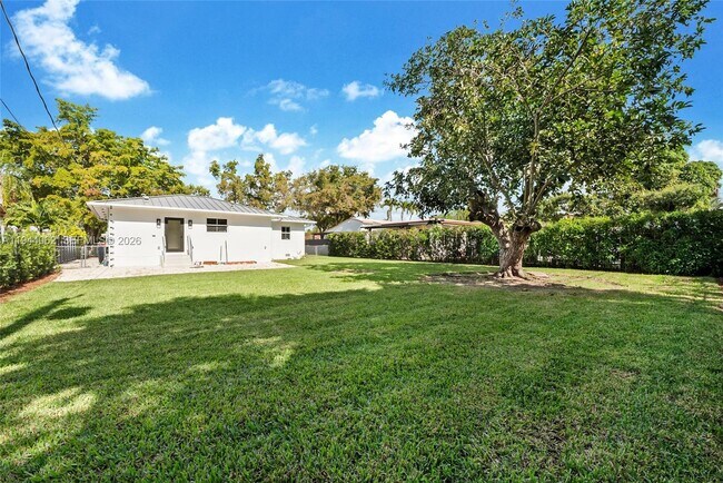 Building Photo - 6356 SW 14th St