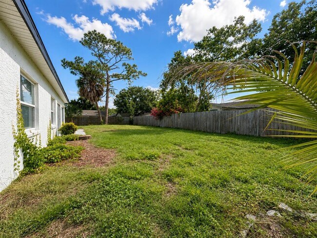 Building Photo - 6391 68th Ln