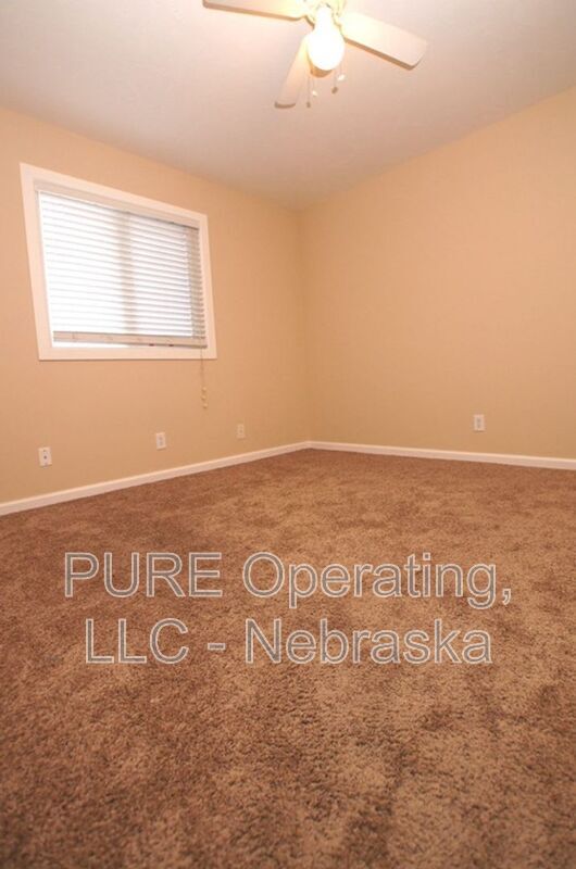 Building Photo - 612-616-616 N 46th St