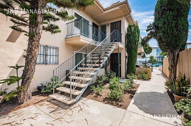 Building Photo - 4620 Hawley Blvd