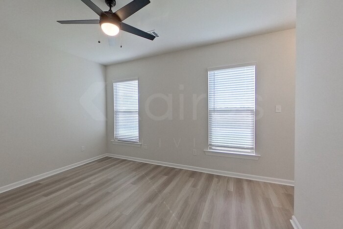 Building Photo - 209 Peppercorn Wy