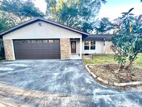 Building Photo - ** LOGAN WOODS ** 3 BED 2 BATH ** ANNUAL *...