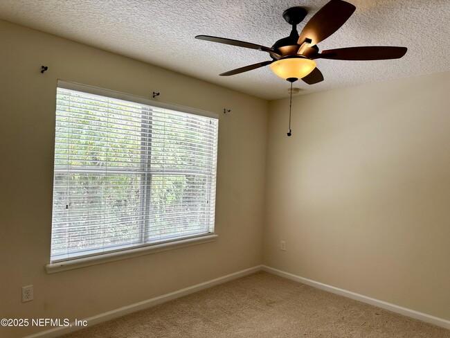 Building Photo - 300 Candlebark Dr
