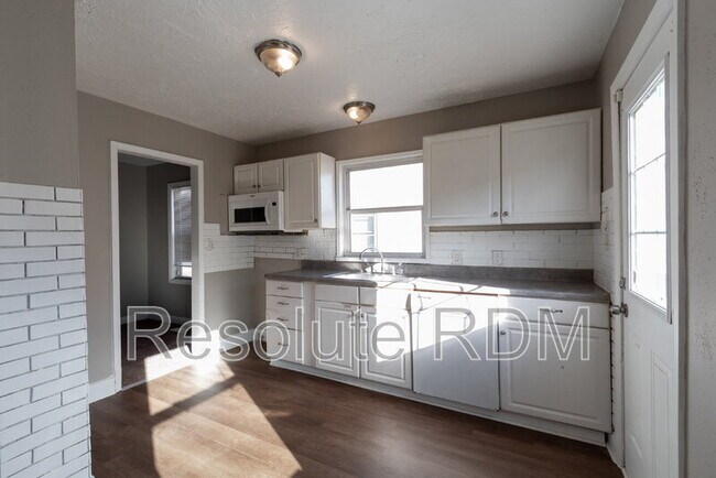Building Photo - 7955 E 49th St