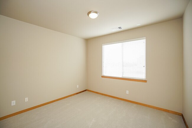 Building Photo - 228 Willard St