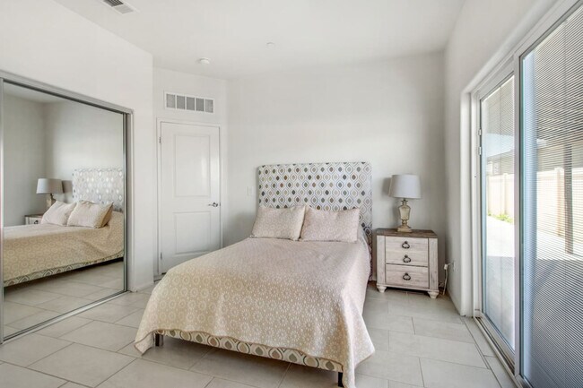 Building Photo - 82803 Wordsworth Ct