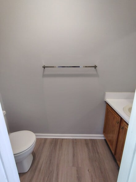 Building Photo - 30 Fonda Dr