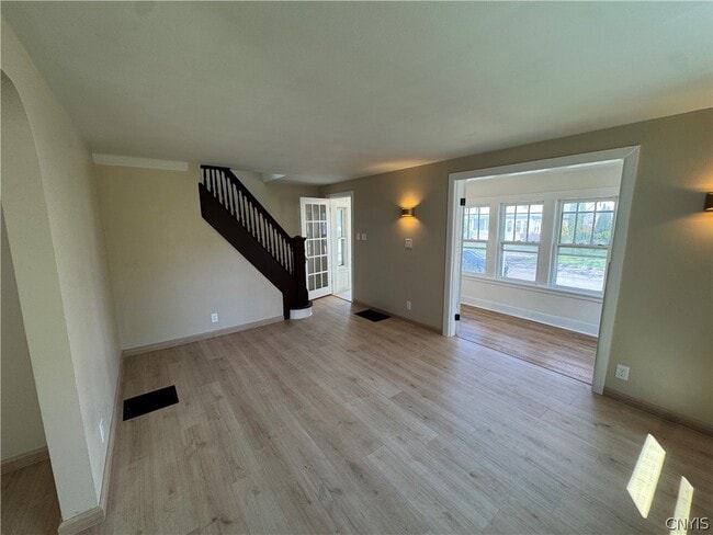 Building Photo - 423 Wendell Terrace