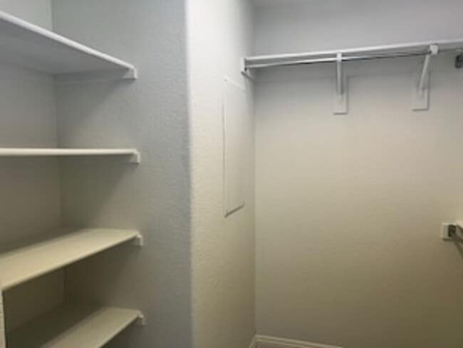 Building Photo - LOVELY REMODELED 4 BEDROOM HOUSE IN N. NAT...
