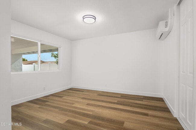 Building Photo - 107 Calle Vista