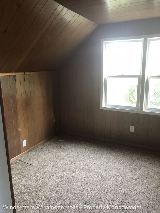 Building Photo - 3 br, 1 bath House - 513 NW 30th Street