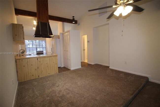 Building Photo - 2331  Dogwood Ct  . Pembroke Pines Fl 33026
