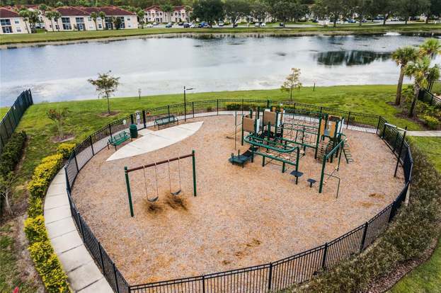 Building Photo - 15691 Willow Arbor Cir